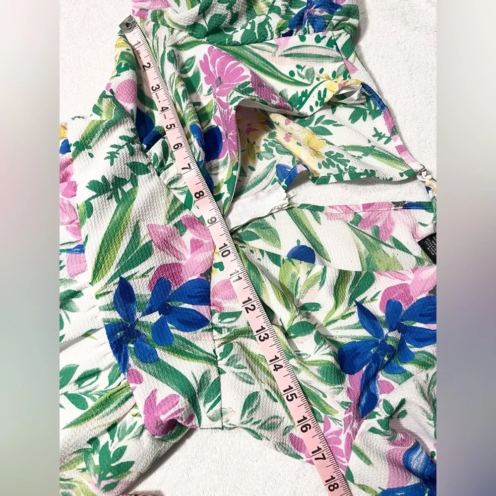 B DARLIN Floral Ruffle Pleated Textured Flutter Sleeve Size 9/10 - Picture 7 of 9